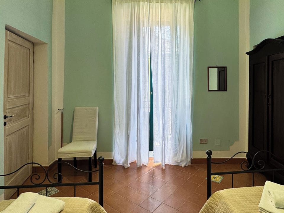 Twin Room, Balcony, City View | Interior