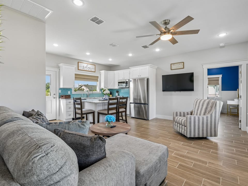 House (2 Bedrooms) | Property amenity