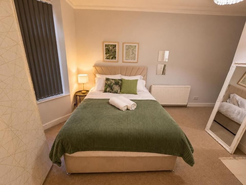 Superior Double Room, Garden View | Egyptian cotton sheets, premium bedding, blackout drapes