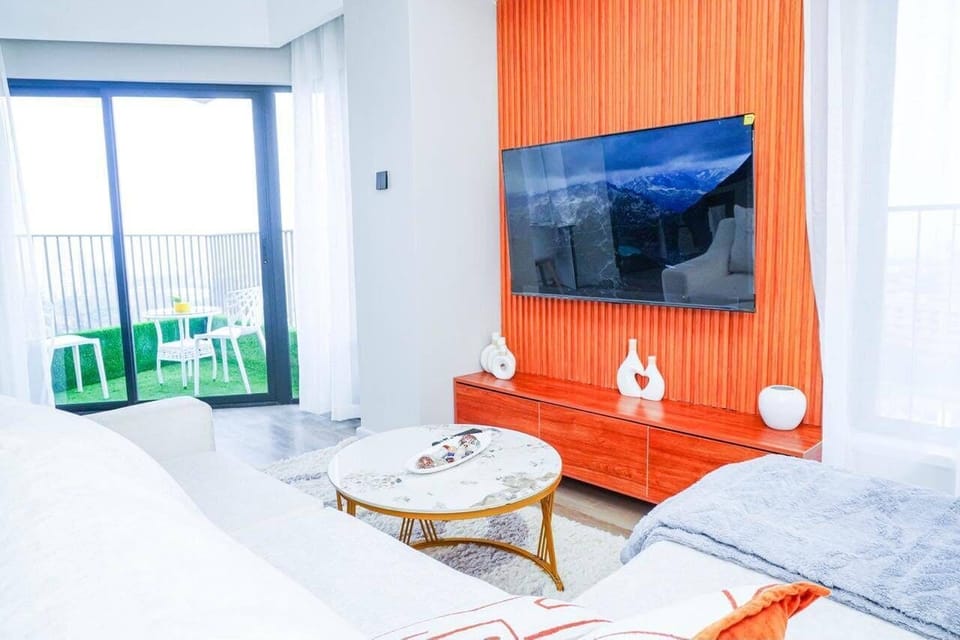 Classic Apartment, Balcony, City View | Desk, laptop workspace, iron/ironing board, WiFi (free)