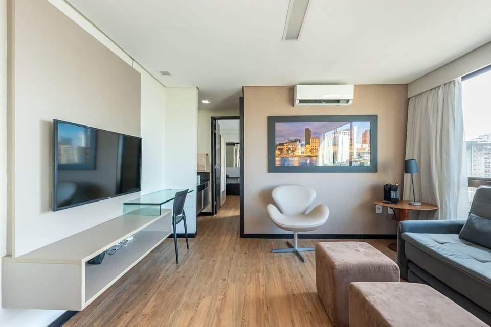 Basic Apartment | Living area