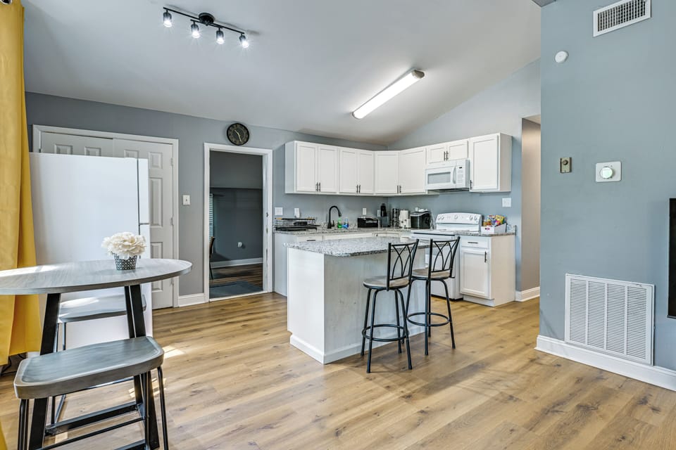 House (3 Bedrooms) | Interior