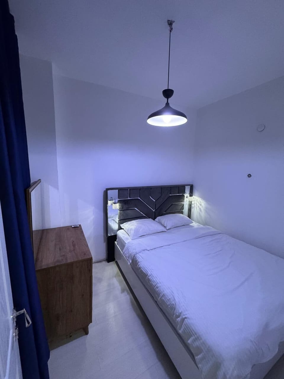 Deluxe Apartment, City View | Desk, laptop workspace, iron/ironing board (on request), WiFi (free)