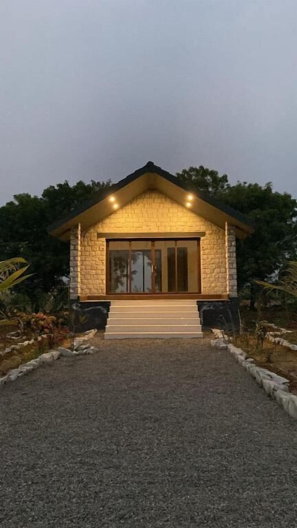 Cottage, Multiple Beds, Bathtub | Exterior detail