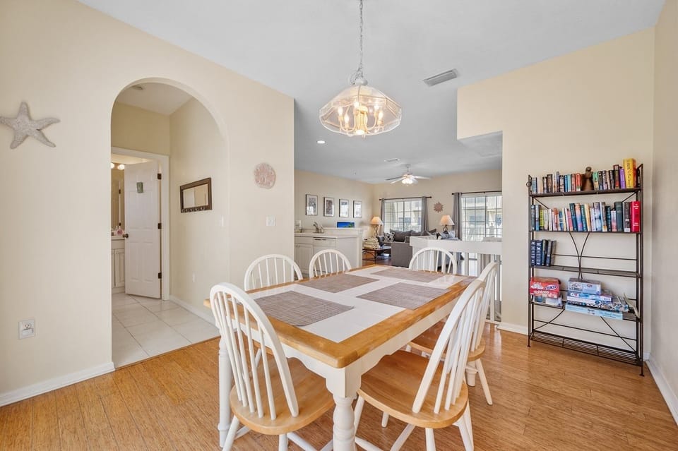 Townhome, 3 Bedrooms | Dining