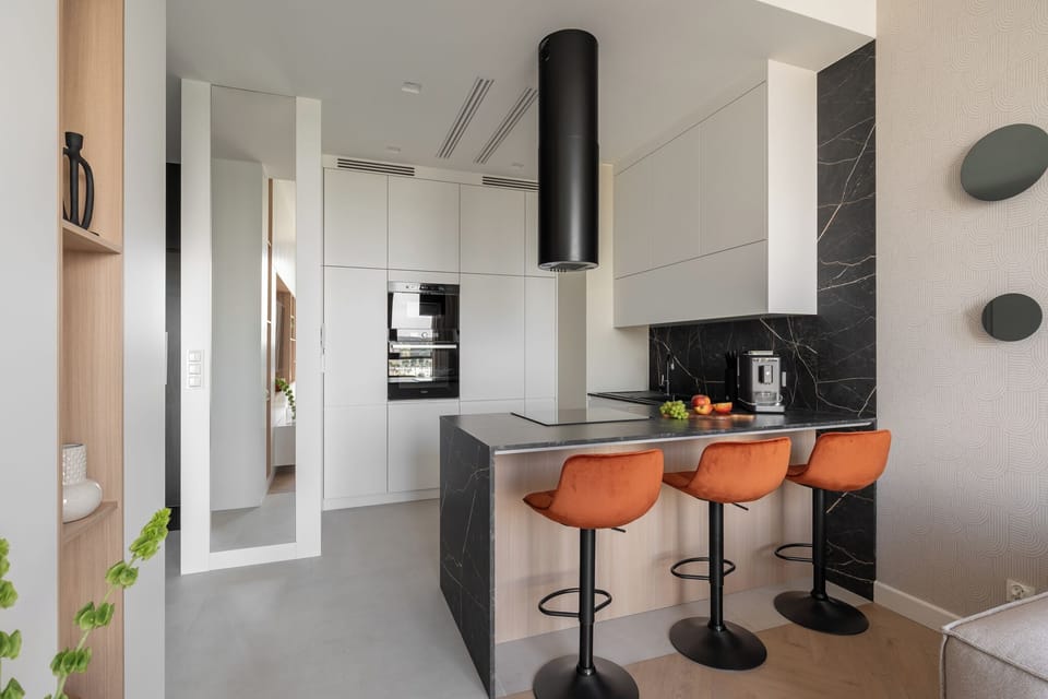 Deluxe Apartment, Balcony, City View | Private kitchen | Espresso maker, coffee/tea maker, fridge, electric kettle