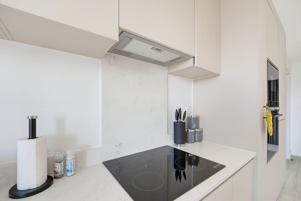 Family Apartment, Balcony | Private kitchen