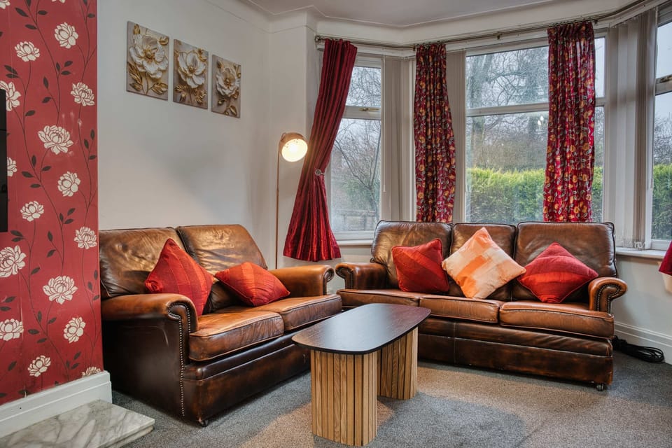 House | 3 bedrooms, high-speed internet