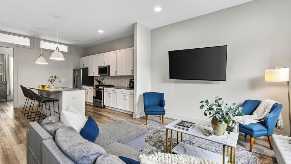 House (4 Bedrooms) | Interior