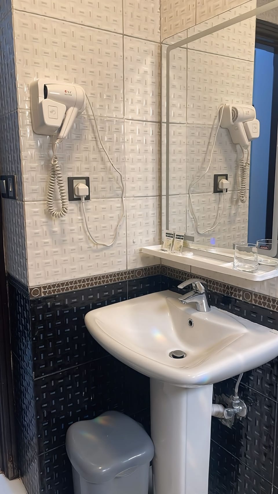 Basic Single Room, City View | Bathroom | Towels, soap, shampoo, toilet paper
