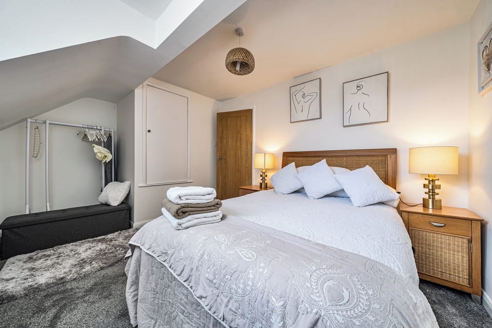 House Sleeps 4 With Parking and Garden House in Scunthorpe