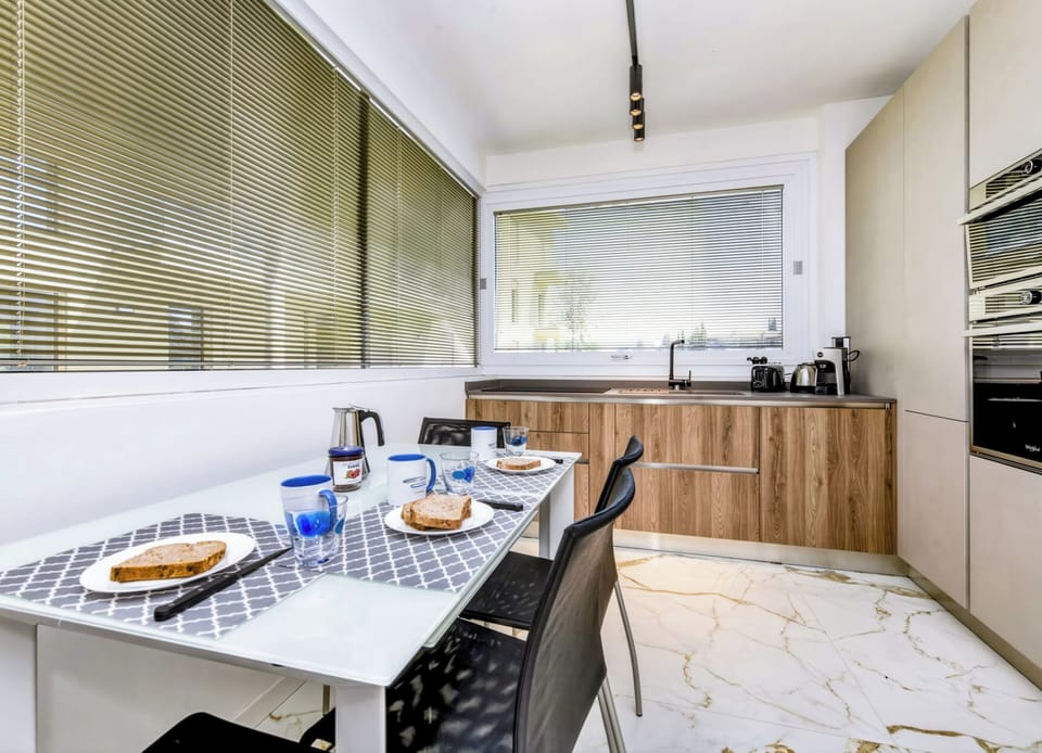 Apartment, Patio, Garden View | Dining