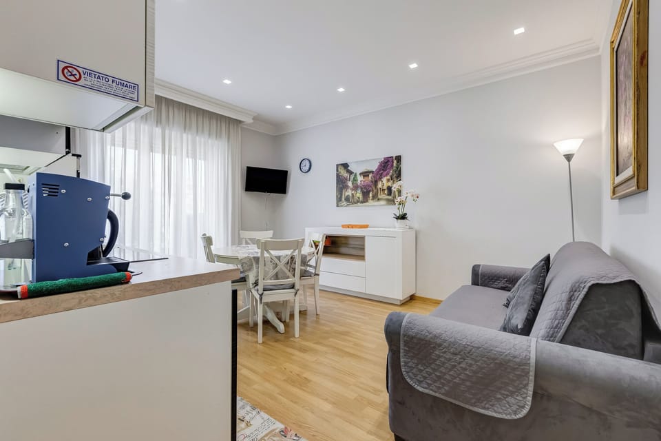 Apartment, 2 Bedrooms, Balcony, City View | Living area | Flat-screen TV