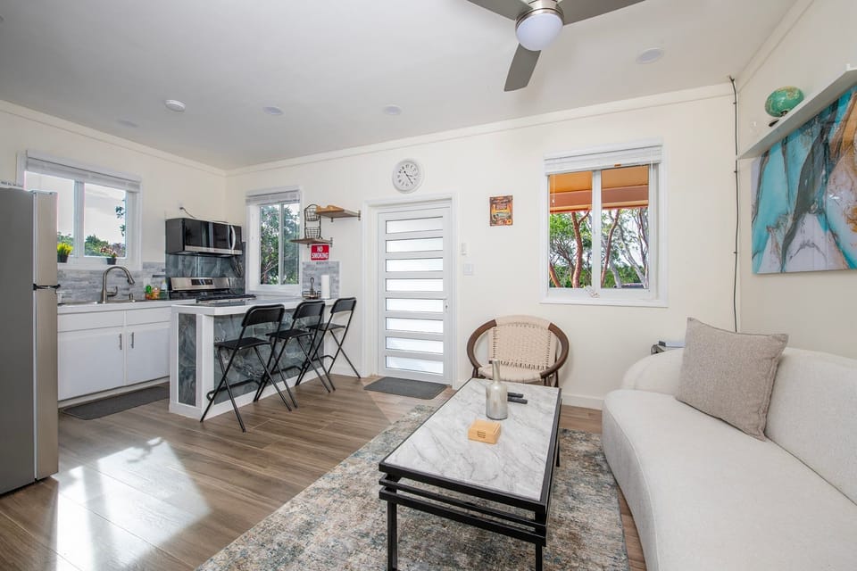 House, 1 Bedroom | Living area | Smart TV