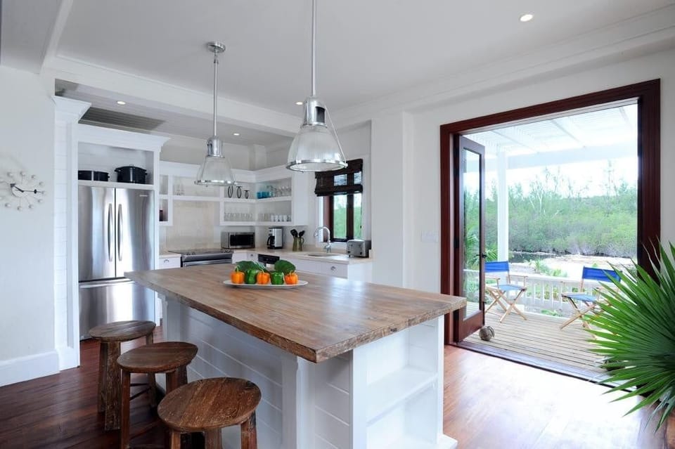 House, 5 Bedrooms | Private kitchen | Coffee/tea maker, fridge, oven, toaster