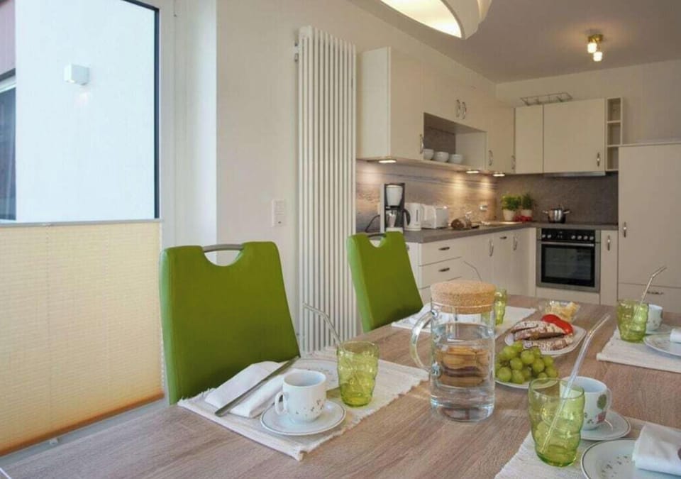House | Dining