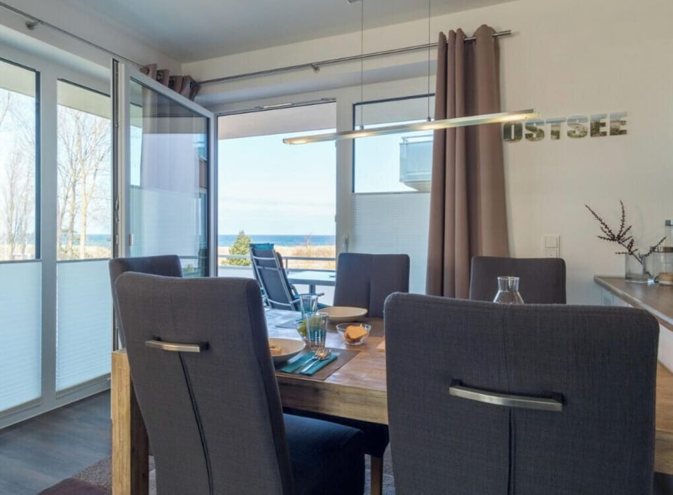 House | Dining