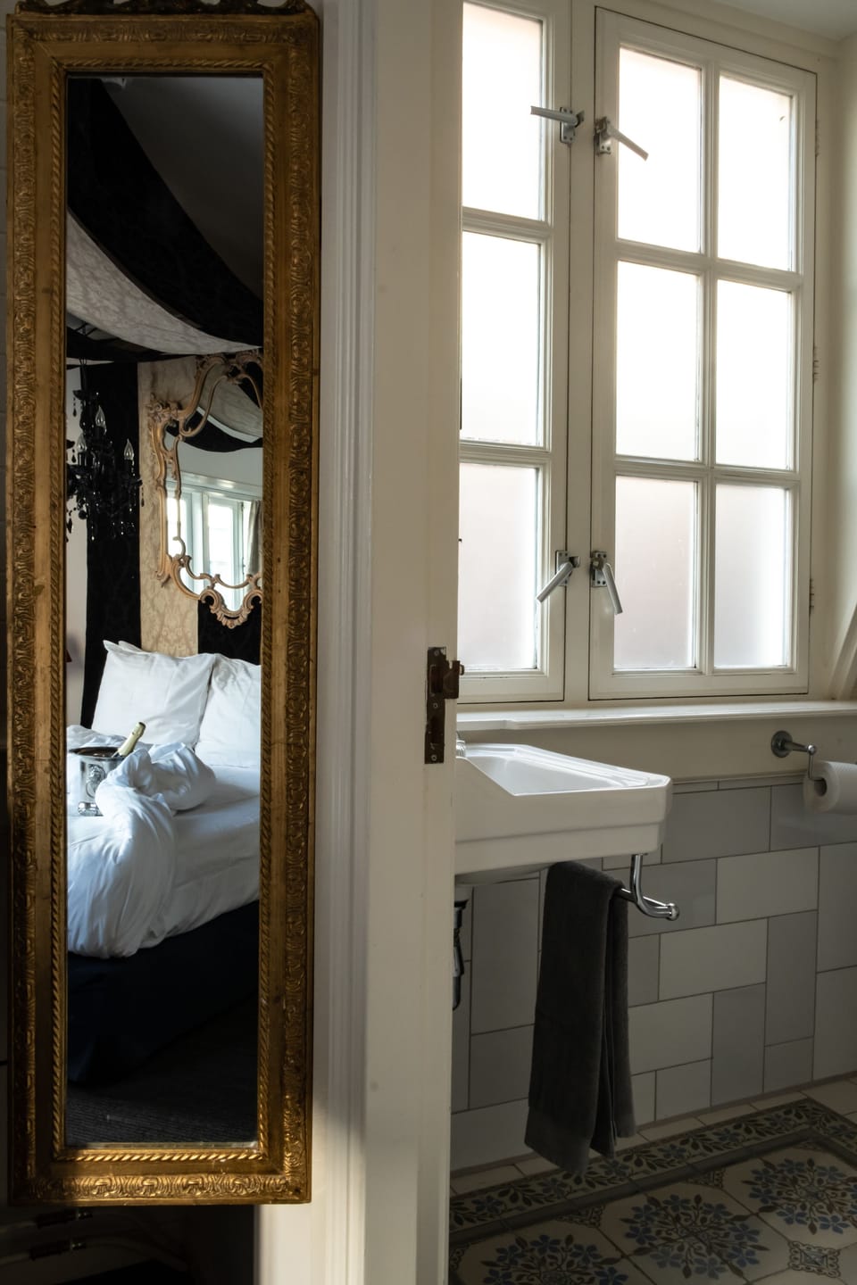 Rosalia's Menagerie InnUpstairs Hotel in Amsterdam