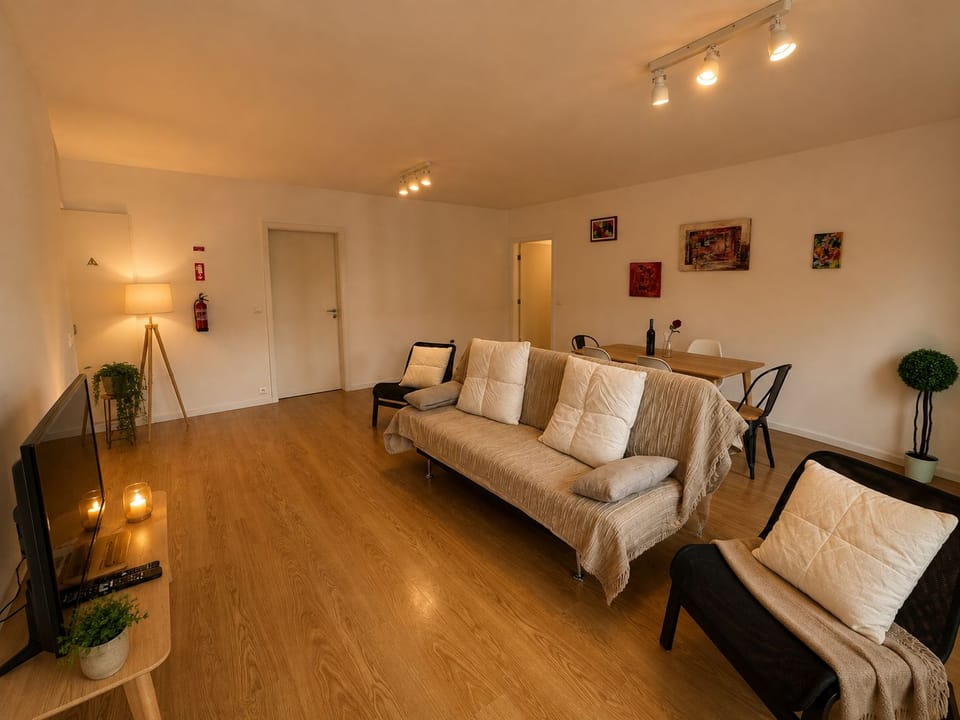 Comfort Apartment, Ensuite, City View | Lounge