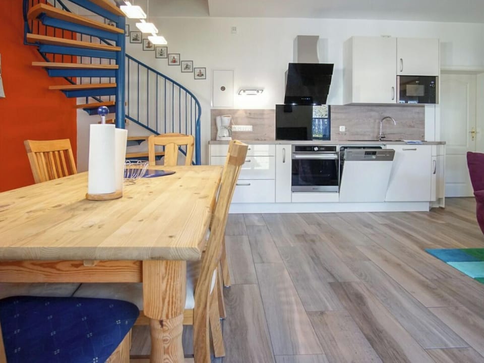 House | Dining