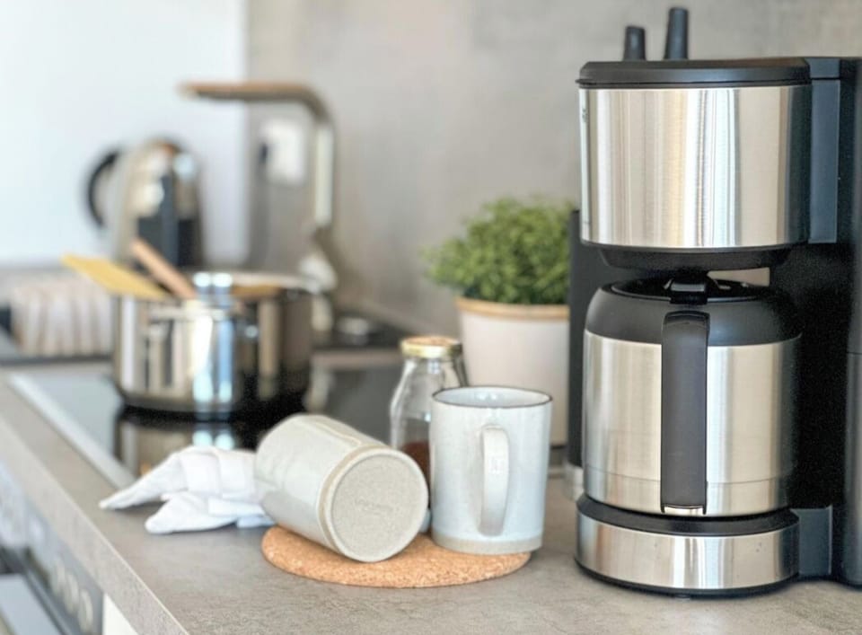 House | Coffee and/or coffee maker