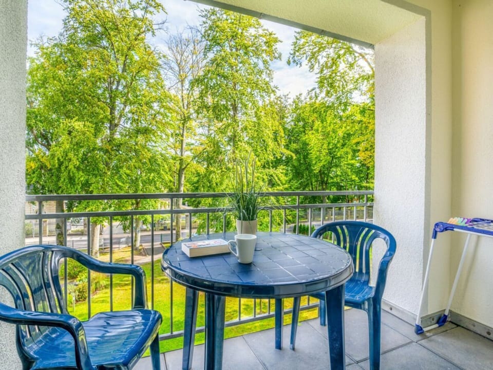 House | Outdoor dining