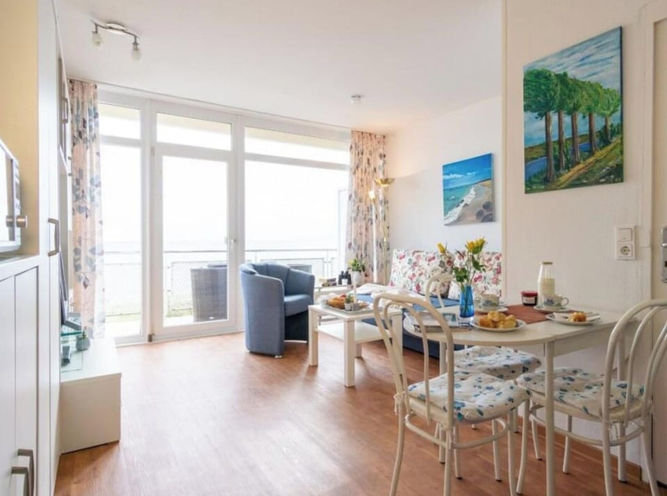 House | Dining