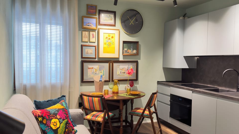 Apartment (2 Bedrooms) | Living area | TV