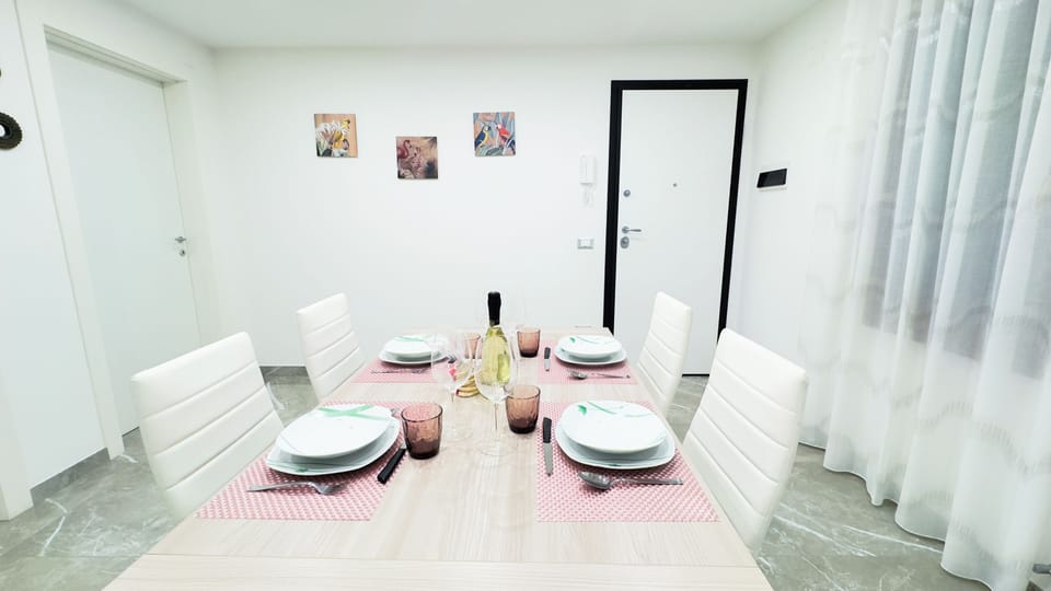 Apartment (2 Bedrooms) | Private kitchen | Espresso maker, oven, highchair