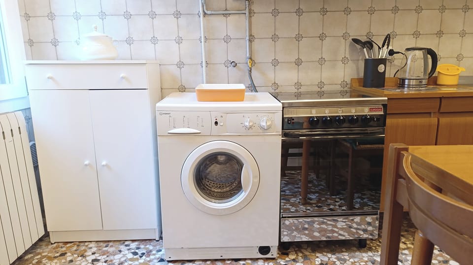 Apartment (1 Bedroom) | Private kitchen | Espresso maker, microwave, oven, stovetop