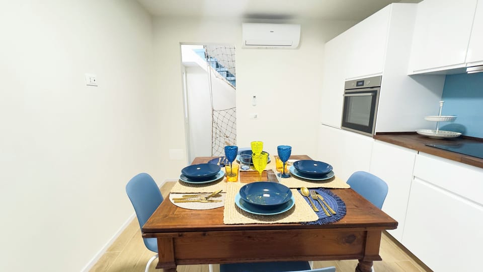 Apartment (1 Bedroom) | Living area | TV