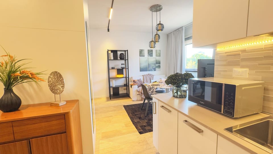 Apartment (1 Bedroom) | Private kitchen | Espresso maker, microwave, oven, stovetop