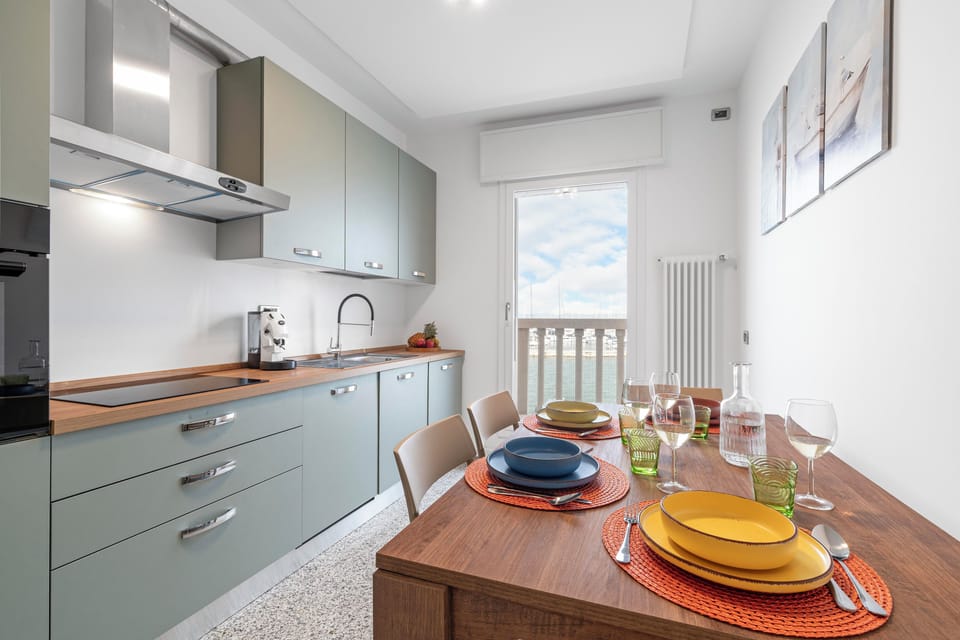 Apartment (2 Bedrooms) | Private kitchen | Espresso maker, oven, stovetop, dishwasher