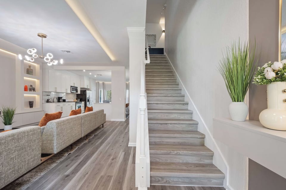 House (6 Bedrooms) | Interior