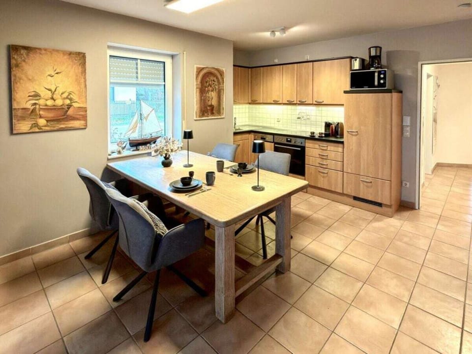 House | Dining