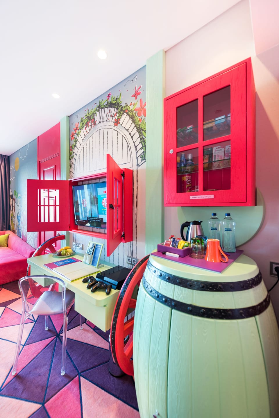 Deluxe Room, Multiple Beds, Connecting Rooms | Free minibar items, in-room safe, individually furnished, desk