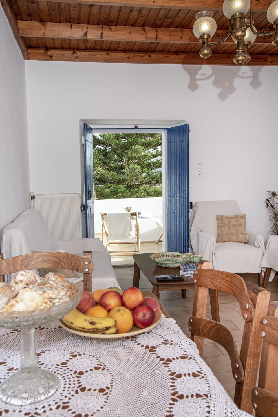 Deluxe Apartment, 2 Bedrooms | Living area | Flat-screen TV