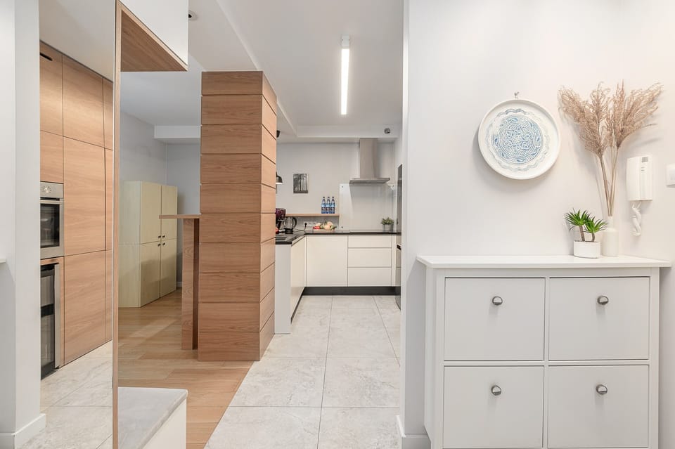 Premium Apartment, 2 Bedrooms, Courtyard View | Private kitchen | Espresso maker, electric kettle, highchair, griddle
