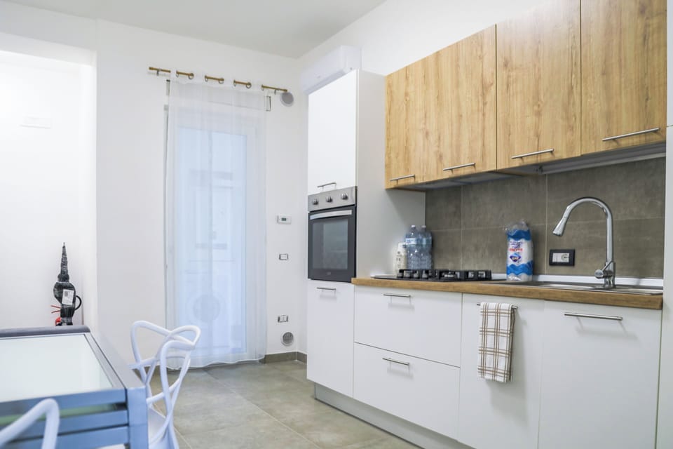 Apartment, Balcony | Private kitchen