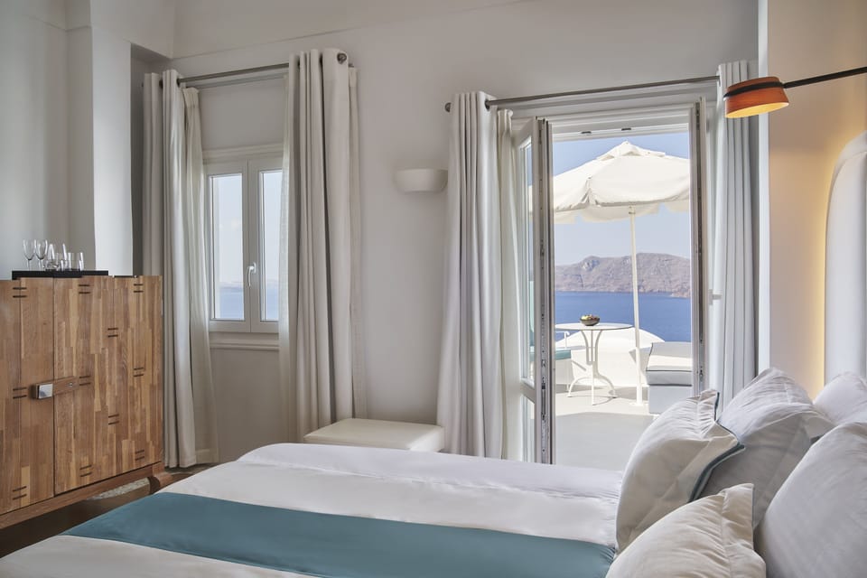 Junior Suite with Jetted Tub - Gea House | Premium bedding, minibar, in-room safe, blackout drapes