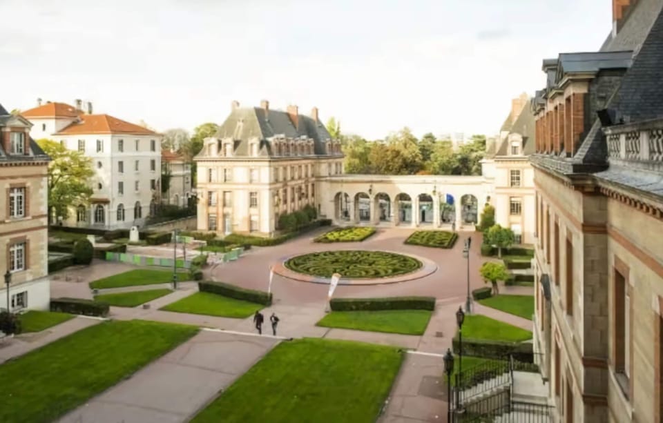 Charmant 2 Pi ces 500 m de Paris RER B 2 min Cit Universitaire Apartment in Paris