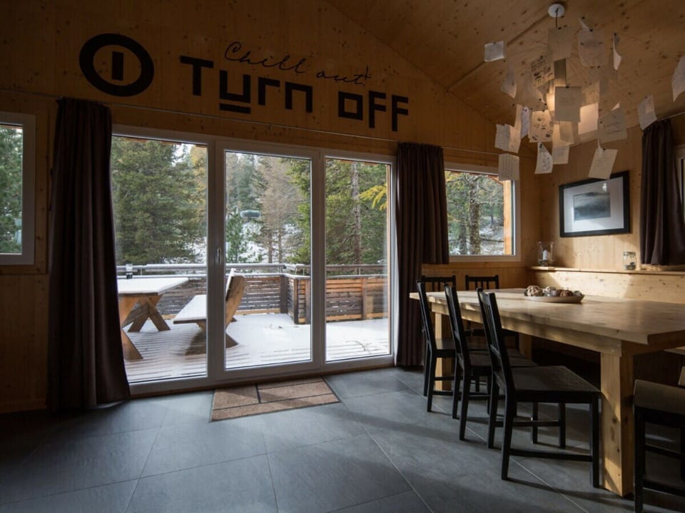 Chalet | Dining