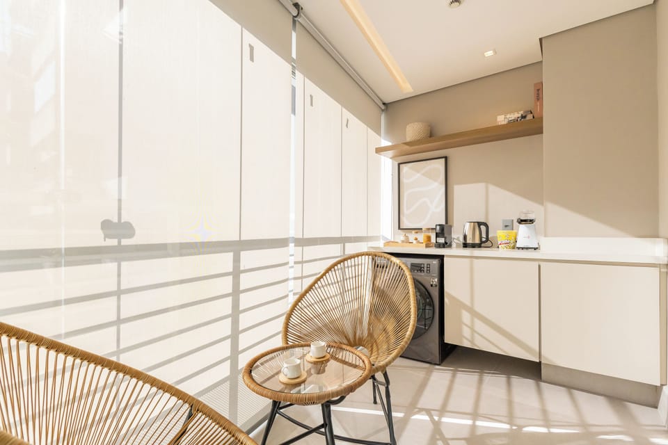 Elite Apartment, 1 Queen Bed with Sofa bed, Balcony, City View | Interior