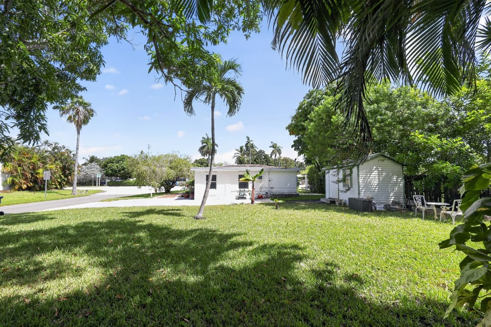 House, 4 Bedrooms | Property grounds