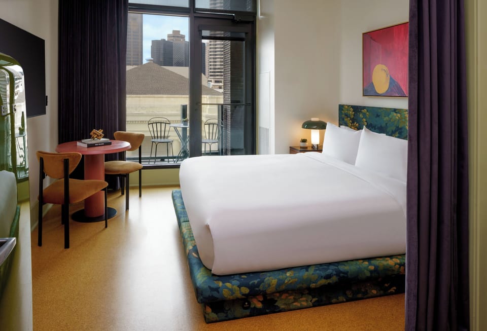 Room, 1 King Bed, Patio | Egyptian cotton sheets, premium bedding, minibar, in-room safe