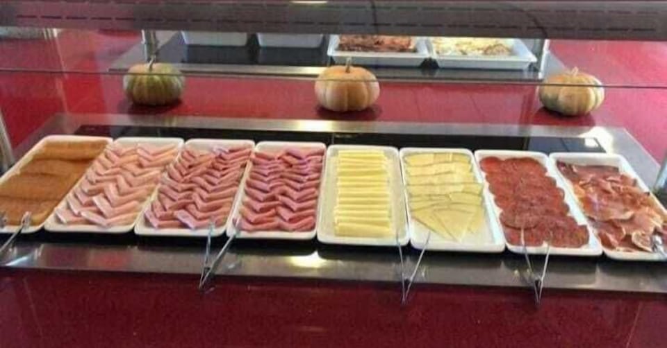Daily buffet breakfast (EUR 10 per person)