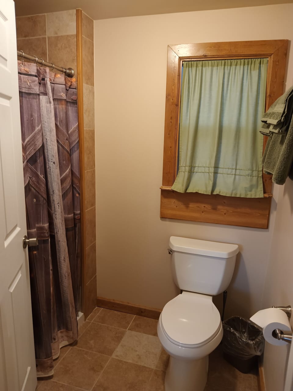 Single Room | Bathroom | Shower, towels