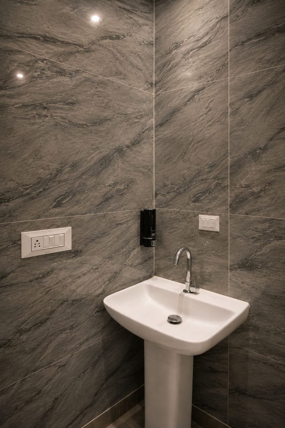 Xenious Elite Inn Hotel in Noida