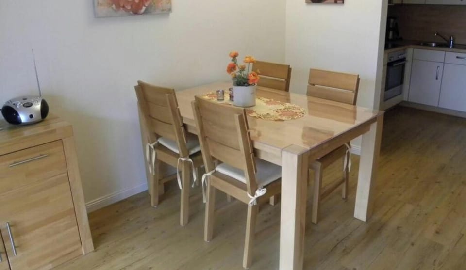 House | Dining