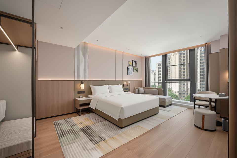 Executive Single Room, Non Smoking, Executive Level | In-room safe, laptop workspace, blackout drapes, soundproofing